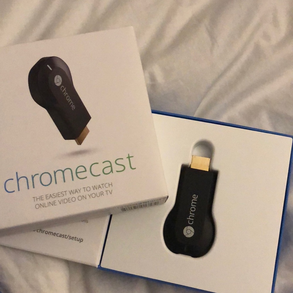 Google Chromecast - Picture 2 of 3